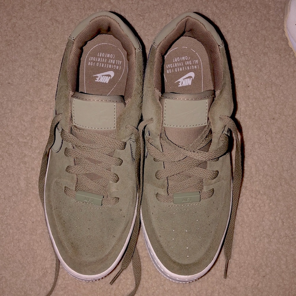 NWOT SAGE AIR FORCES